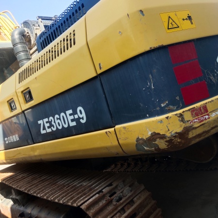 中联重科ZE360E履带式挖掘机