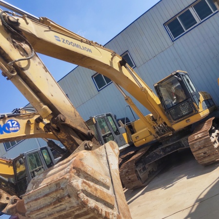 中联重科ZE360E履带式挖掘机