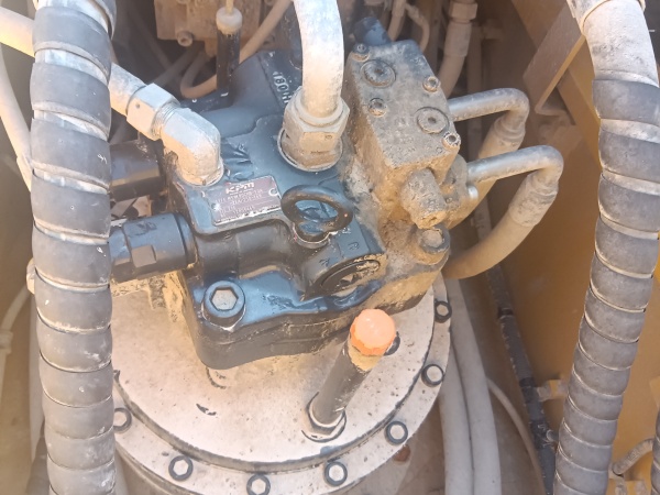 中聯(lián)重科ZE360E履帶式挖掘機