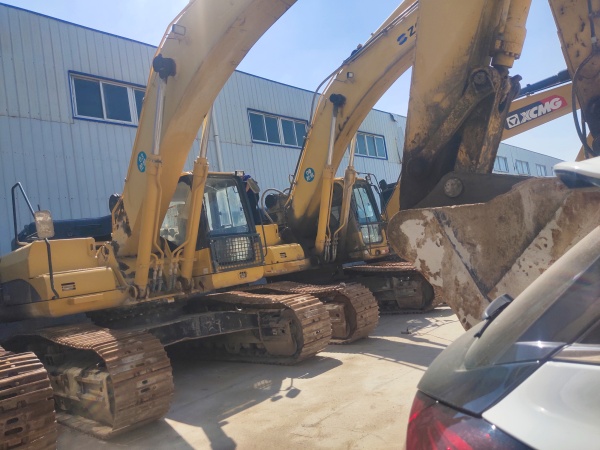 中聯(lián)重科ZE360E履帶式挖掘機