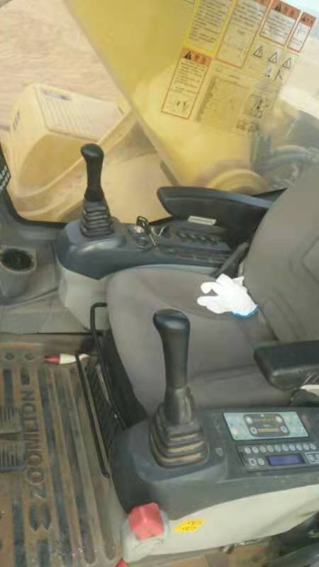 中聯(lián)重科ZE360E履帶式挖掘機