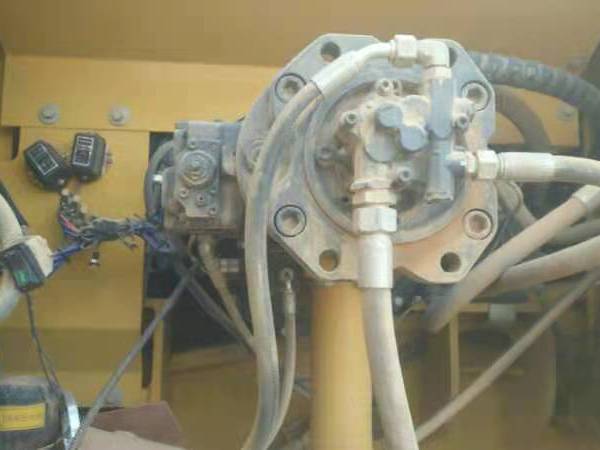 中聯(lián)重科ZE360E履帶式挖掘機