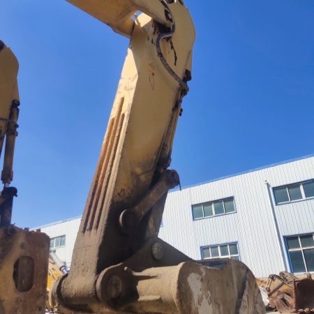 中联重科ZE360E履带式挖掘机