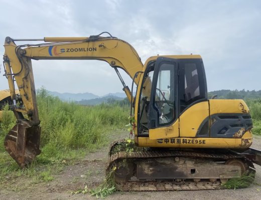 中联重科ZE80E-1履带式挖掘机