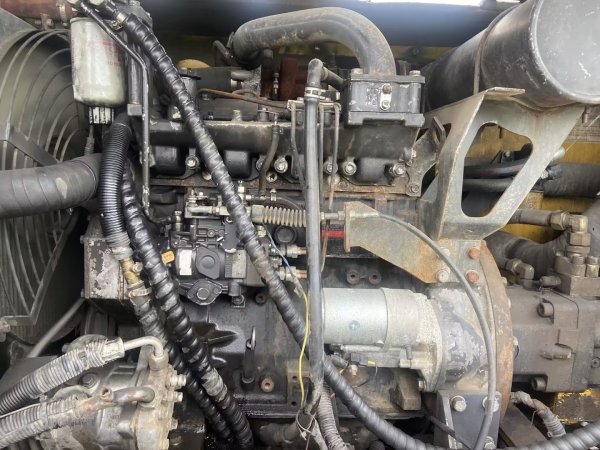 中聯(lián)重科ZE80E-1履帶式挖掘機(jī)