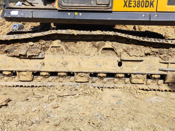 徐工XE335DK履帶式挖掘機(jī)