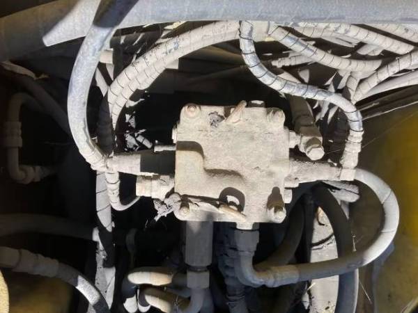 小松PC60履帶式挖掘機(jī)