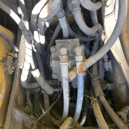 小松PC60履带式挖掘机