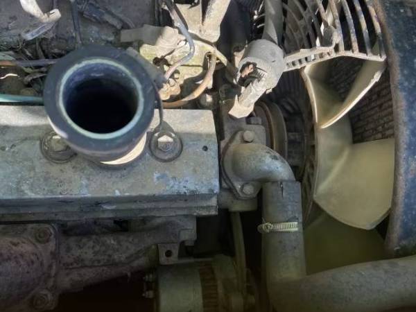 小松PC60履帶式挖掘機(jī)