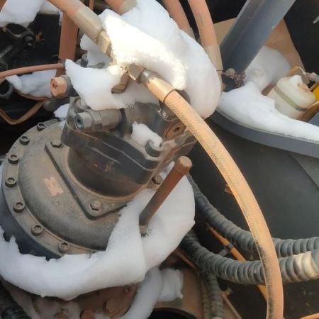 徐工XE550DK履带式挖掘机