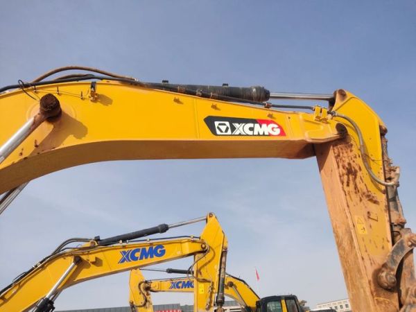 徐工XE550DK履帶式挖掘機