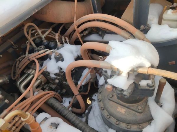 徐工XE550DK履帶式挖掘機