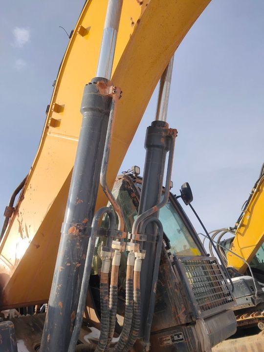 徐工XE550DK履帶式挖掘機