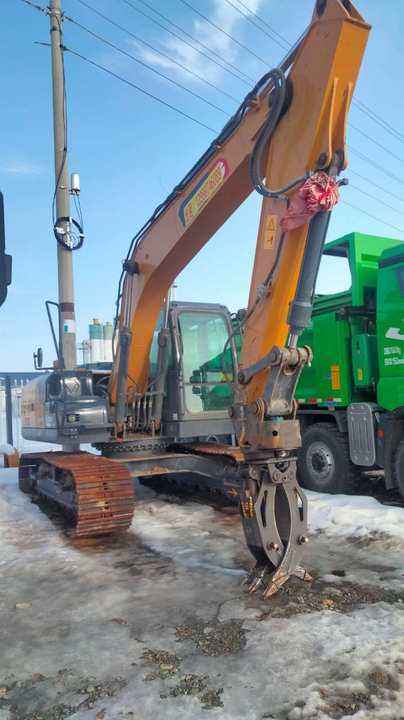 徐工XE155D履带式挖掘机