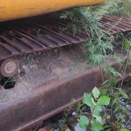 现代R215-7履带式挖掘机