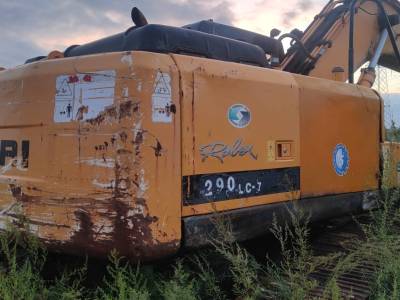 現(xiàn)代R225-7履帶式挖掘機(jī)