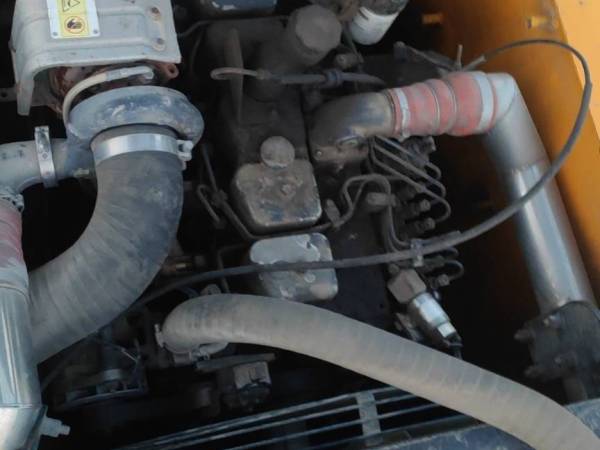 現(xiàn)代R225-7履帶式挖掘機(jī)