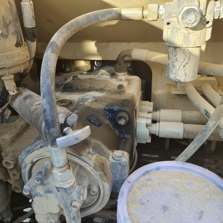 徐工XE245DK履带式挖掘机