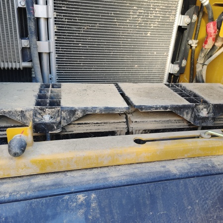 徐工XE245DK履带式挖掘机