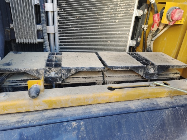 徐工XE245DK履帶式挖掘機(jī)