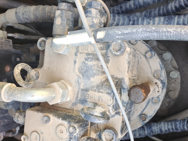 徐工XE245DK履帶式挖掘機(jī)