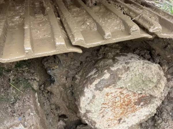 柳工CLG923履帶式挖掘機