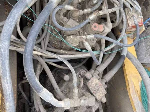 柳工CLG923履帶式挖掘機