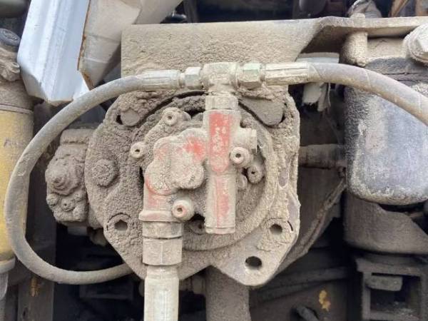 柳工CLG923履帶式挖掘機