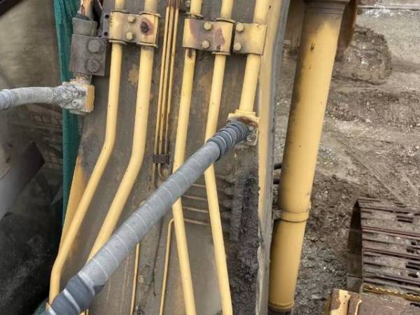 柳工CLG923履帶式挖掘機