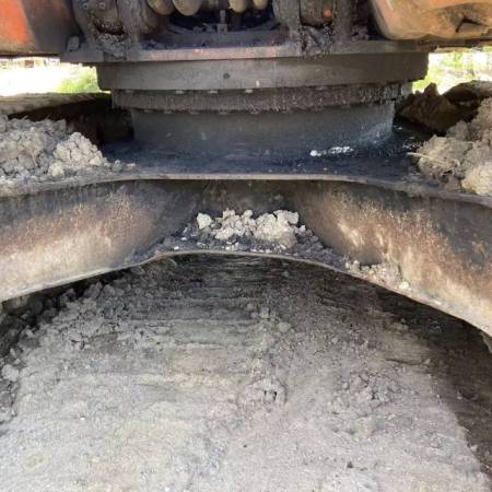 斗山DH220-7履带式挖掘机