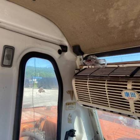 斗山DH220-7履带式挖掘机