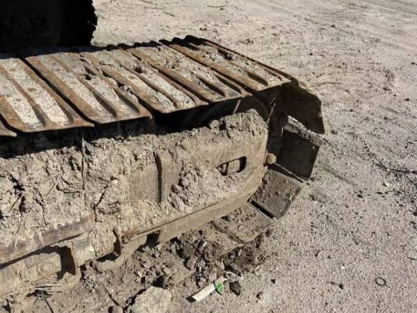 斗山DH220-7履帶式挖掘機(jī)