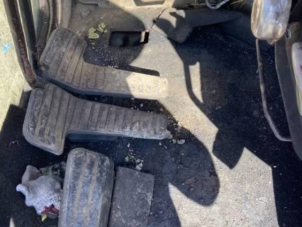 斗山DH220-7履帶式挖掘機(jī)