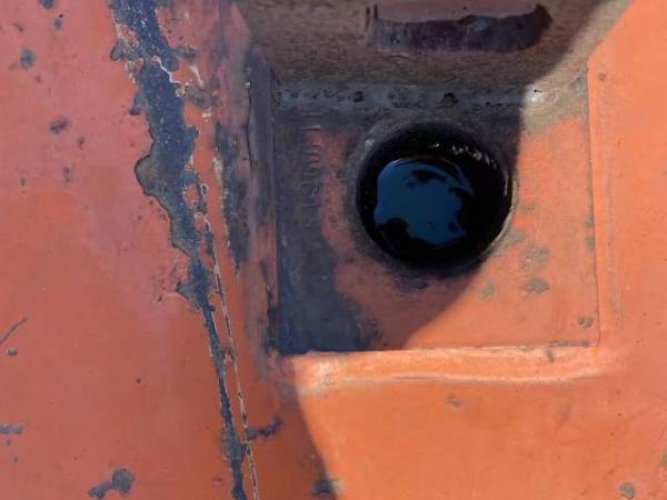 斗山DH220-7履帶式挖掘機(jī)