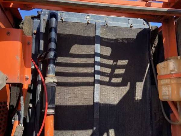 斗山DH220-7履帶式挖掘機(jī)