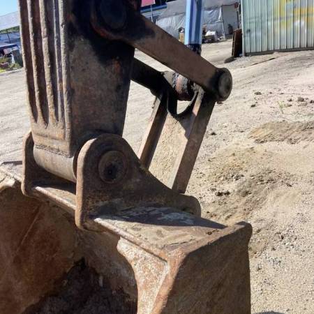 斗山DH220-7履带式挖掘机