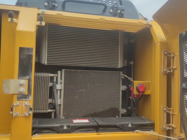 徐工XE205DA履帶式挖掘機