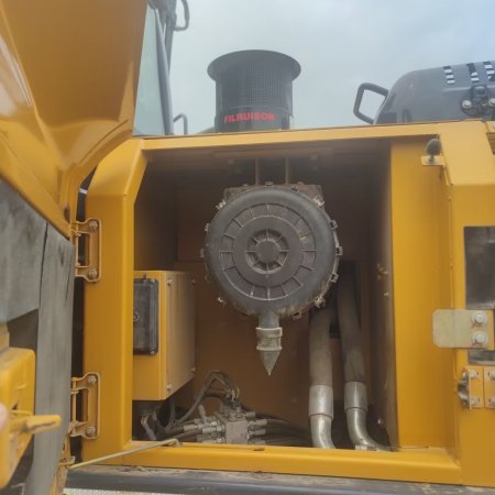 徐工XE205DA履带式挖掘机