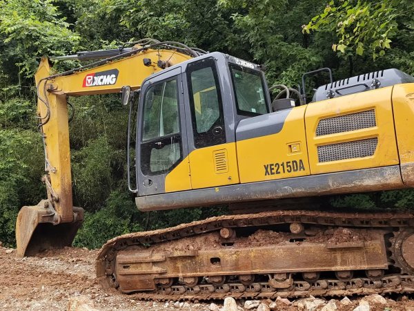 徐工XE215DA履帶式挖掘機(jī)