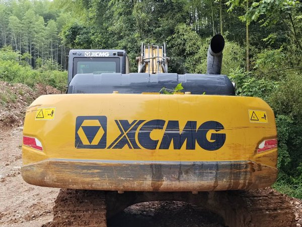 徐工XE215DA履帶式挖掘機(jī)