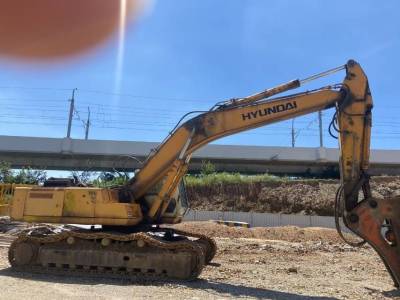 現(xiàn)代R450LC-5履帶式挖掘機(jī)