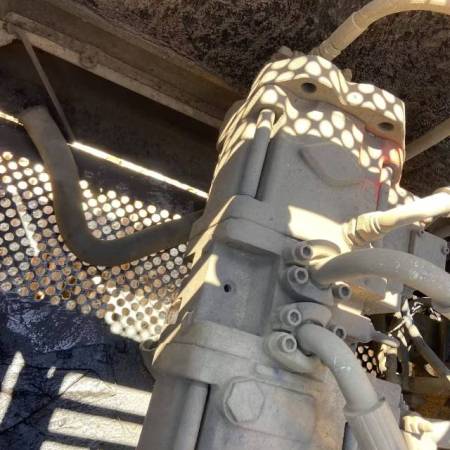 现代R450LC-5履带式挖掘机