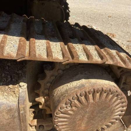 现代R450LC-5履带式挖掘机