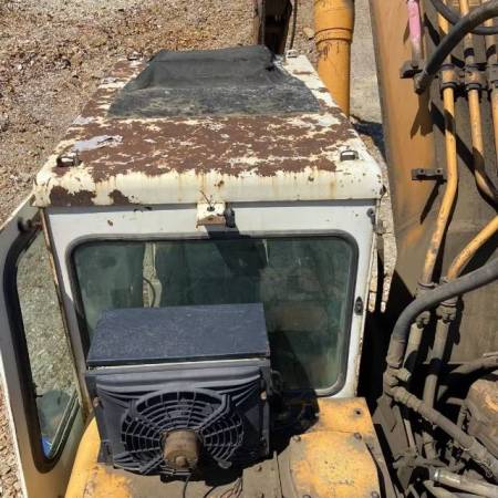 现代R450LC-5履带式挖掘机