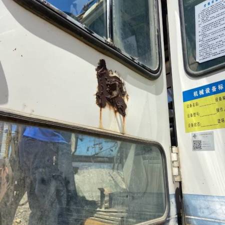 现代R450LC-5履带式挖掘机