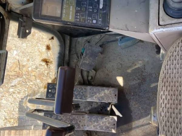 現(xiàn)代R450LC-5履帶式挖掘機(jī)