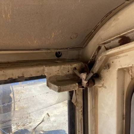 现代R450LC-5履带式挖掘机