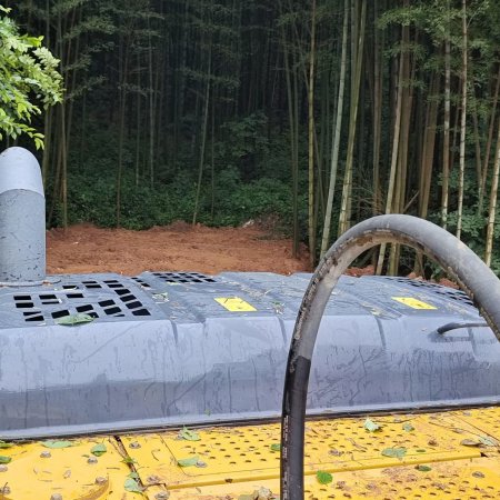 徐工XE215DA履带式挖掘机