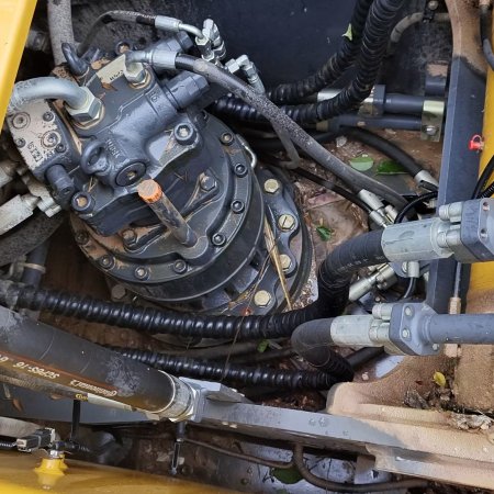 徐工XE215DA履带式挖掘机