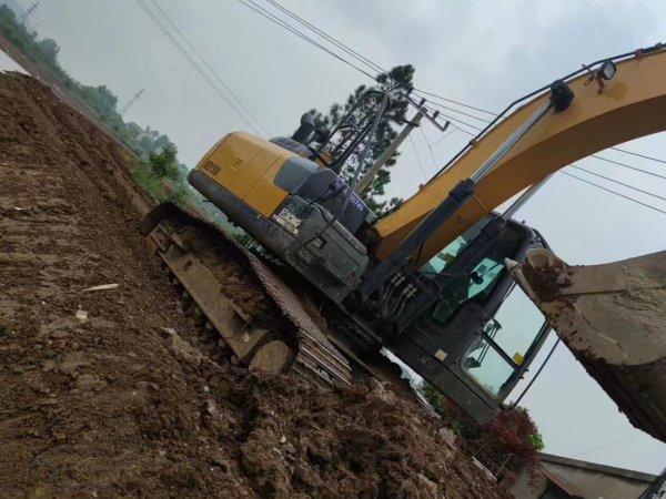 徐工XE215DA履帶式挖掘機(jī)